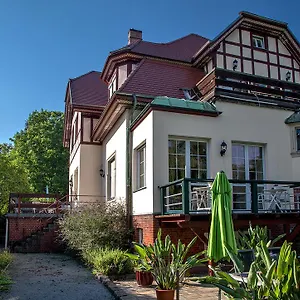 https://boutique-hotel-villa-gast.dresdenhotels.net